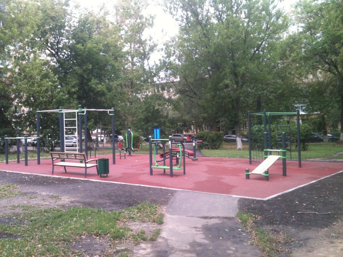 Calisthenics park in 5, улица Калинина, Подлипки, Королёв, городской округ Королёв, Московская область, Центральный федеральный округ, 141070, Россия