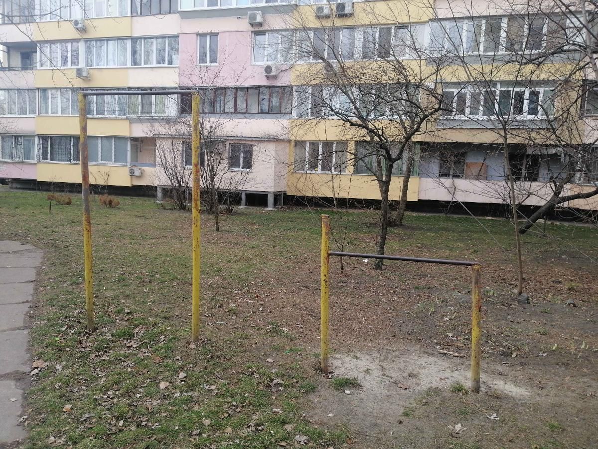 Outdoor Gym - Kyiv - Kyiv - Street Workout Park - Энтузиастов 31/1 - Ukraine - Spot