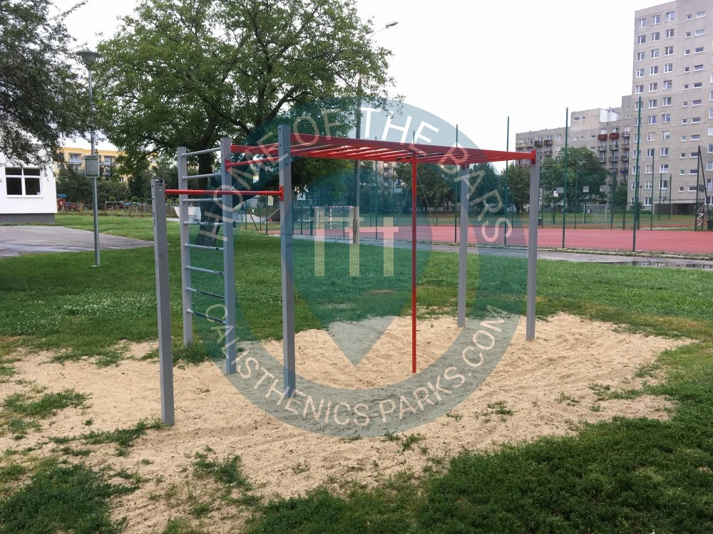 Public Pull Up Bars - Miasto Zamość - Outdoor Gym Drążki przy gimnazjum nr. 2 - Poland - Spot