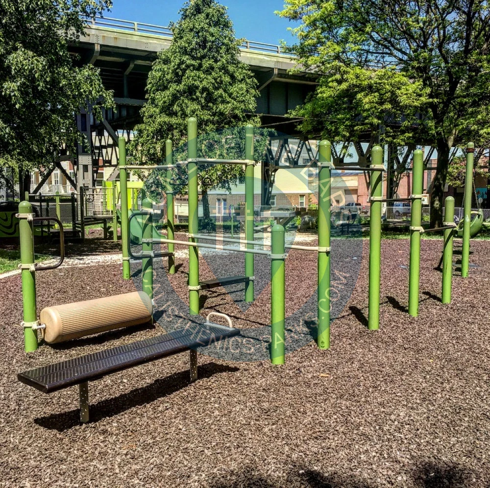 Milwaukee - Outdoor Exercise Park - Arlington Heights Park - United States - Spot