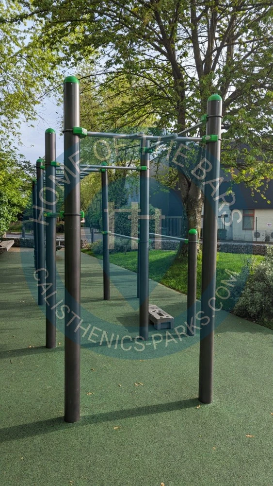 Calisthenics park in 
Address
                                    27 Rue Louveau, 92320 Châtillon, France
                            