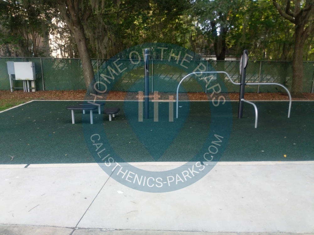 Exercise Park - Plant City - Outdoor Gym Dr. Hal & Lynn Brewer Park - United States - Spot