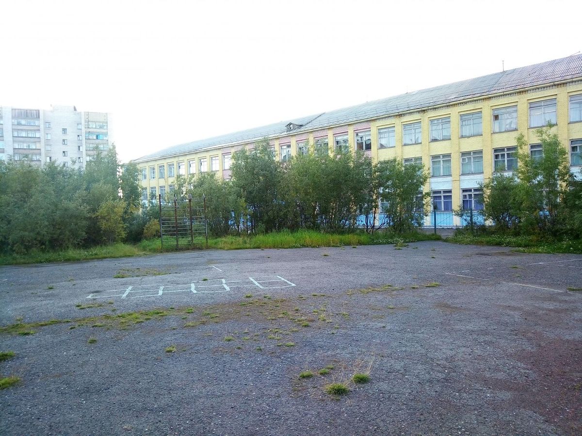 Outdoor Gym - Vorkuta - Vorkuta - Street Workout Park - Улица Пирогова - Russia - Spot