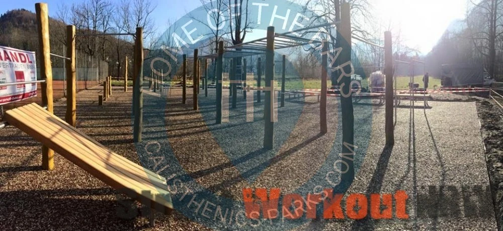 Calisthenics park in Hundetoilette, Kaltenbachstraße, Kaltenbach, Bad Ischl, Bezirk Gmunden, 4820, Österreich