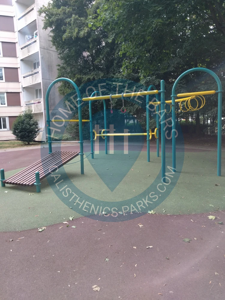 Montigny-le-Bretonneux - Outdoor Gym - Sentier des Chardons - France - Spot