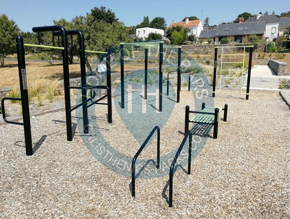 Fitness Park - Saint-Étienne-de-Montluc - Le Pré Petit Street Workout Park - France - Spot