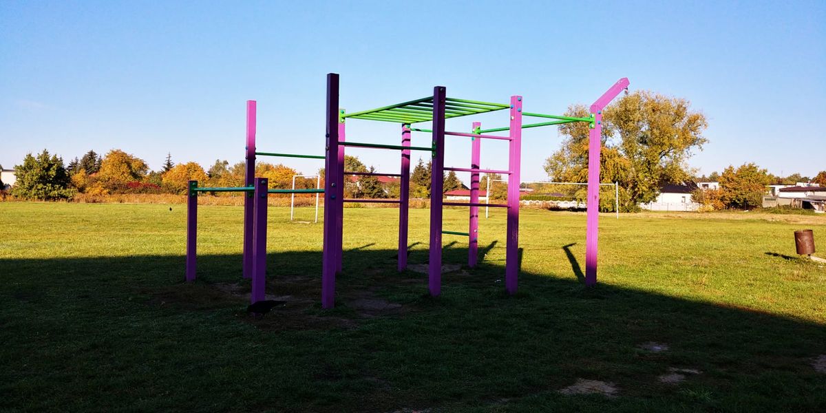 Szamotuły - Calisthenics Gym - Boisko piłkarskie Orlik - Poland - Spot