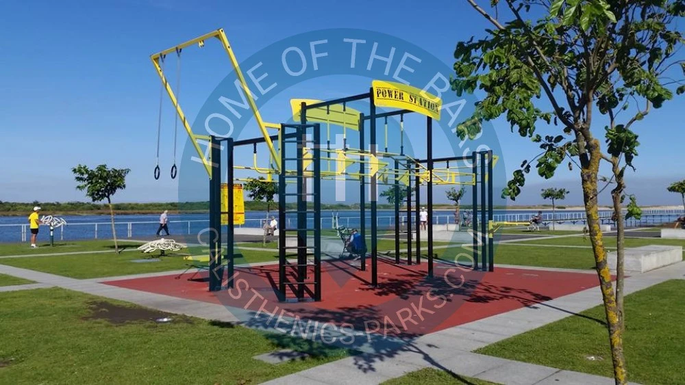 Calisthenics park in Parque de Manutenção Física, Avenida Engenheiro Eduardo Arantes e Oliveira, Esposende, Marinhas e Gandra, Esposende, Braga, 4740-204, Portugal
