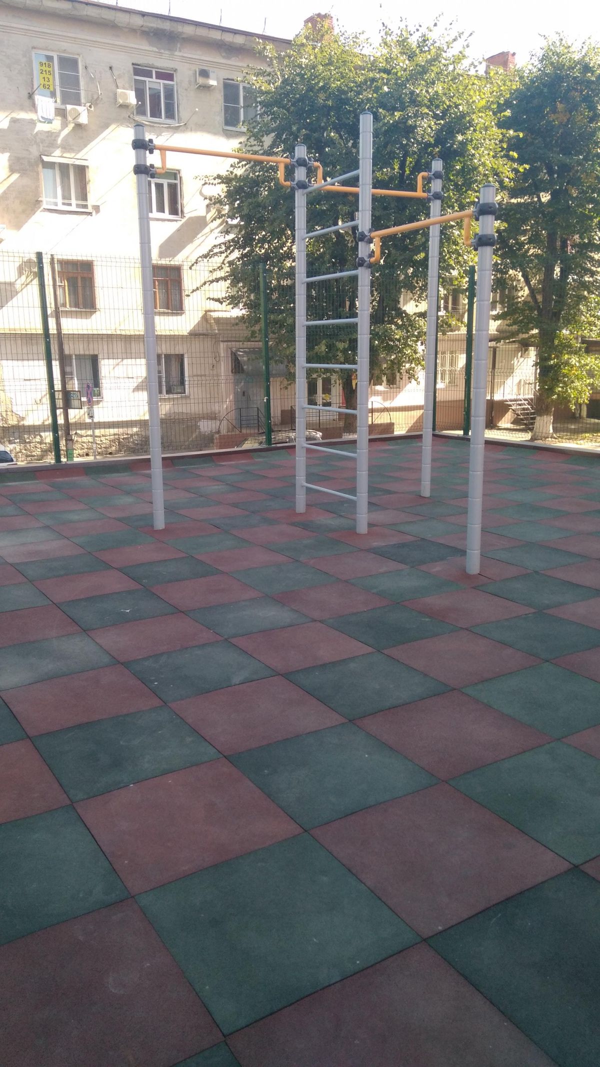 Calisthenics park in 156, Таманская улица, Карасунский округ, Краснодар, городской округ Краснодар, Краснодарский край, Южный федеральный округ, 350040, Россия