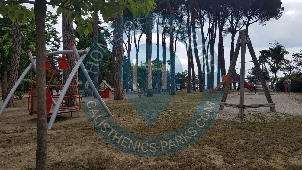 Calisthenics park in Via Costantinopoli, Castellano, Corridonia, Macerata, Marche, 62014, Italia
