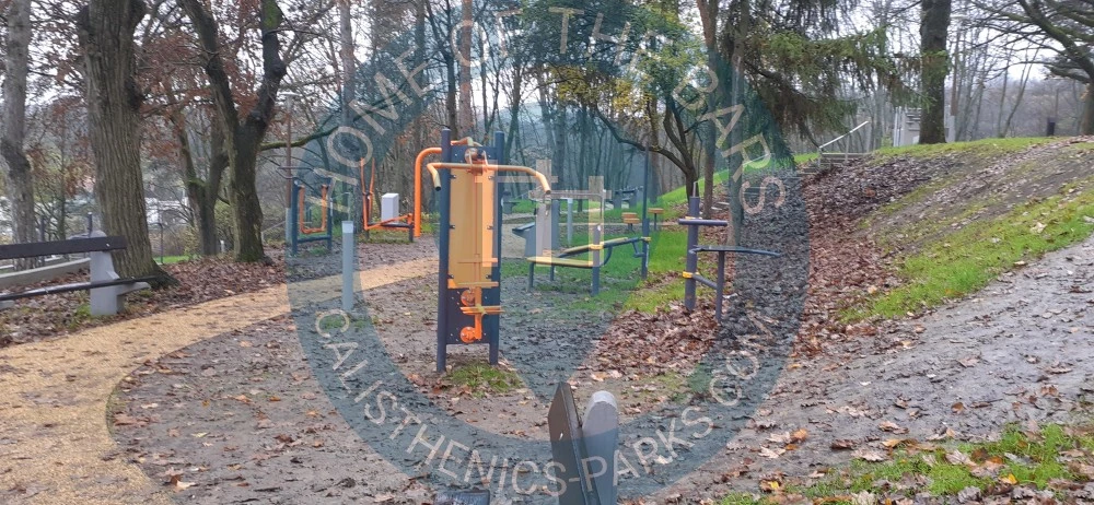 Calisthenics park in Horváth tető, Kisavas, Miskolc, Miskolci járás, Borsod-Abaúj-Zemplén vármegye, Észak-Magyarország, Alföld és Észak, 3530, Magyarország