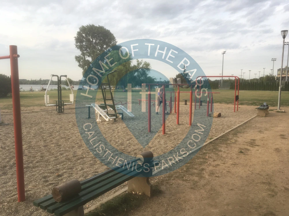 Calisthenics park in Ромска чесма, Обала мајора Драгутина Гавриловића, Дорћол, Београд (Стари град), Градска општина Стари град, Београд, Град Београд, Централна Србија, 11000, Србија