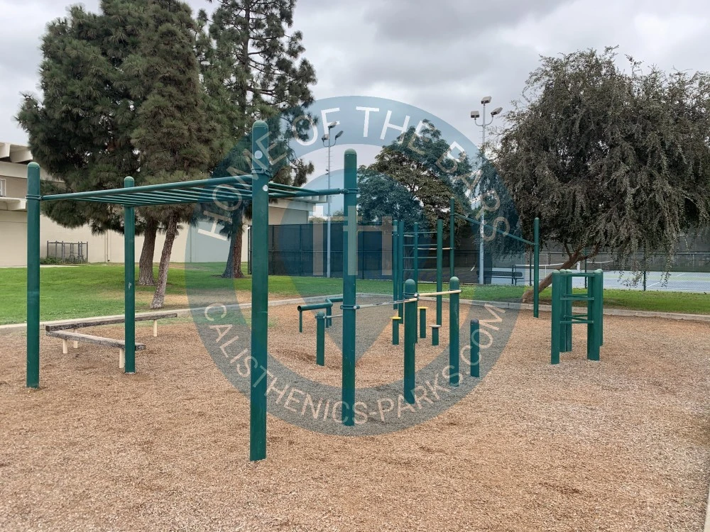 Fitness Trail - Los Angeles - Athens park Calisthenics gym - United States - Spot