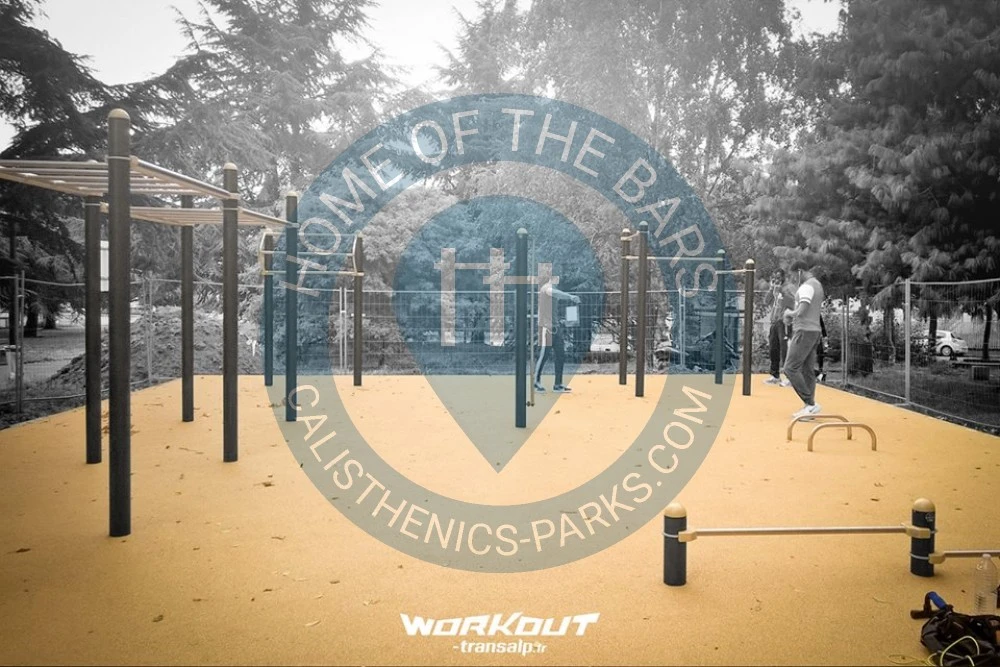 Montreuil - Calisthenics Park - Parc des Beaumonts - France - Spot
