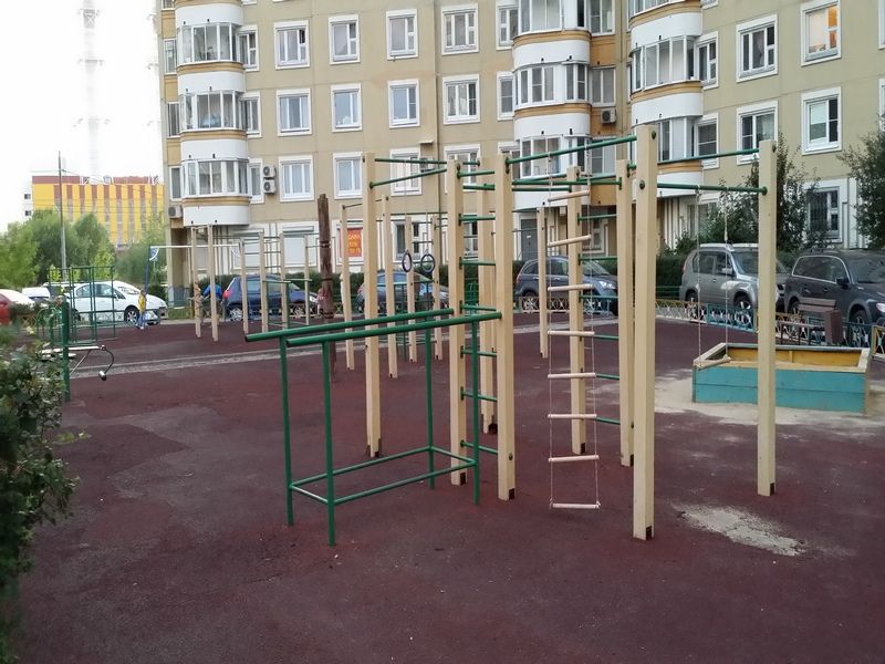 Calisthenics park in 26, улица Вилиса Лациса, район Северное Тушино, Москва, Центральный федеральный округ, 125480, Россия