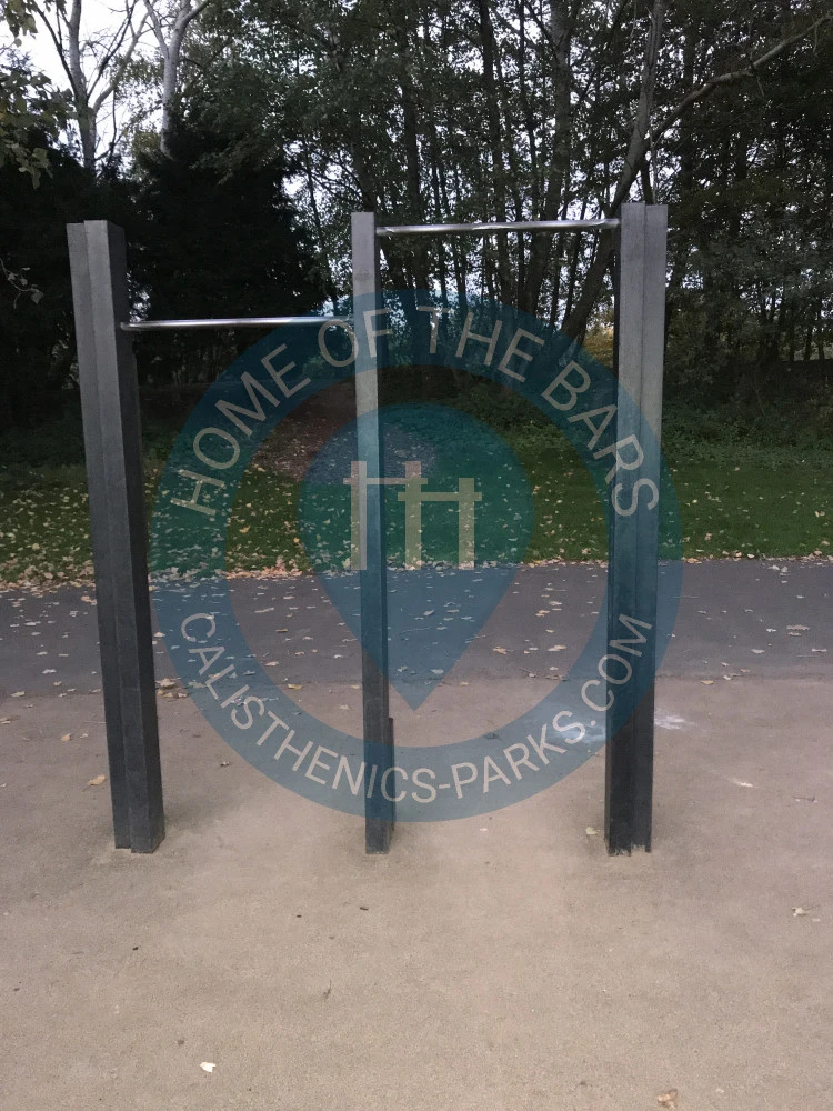 Calisthenics park in Traction des Bras, M 791, Centre-Ville, Wattrelos, Lille, Nord, Hauts-de-France, France métropolitaine, 59150, France