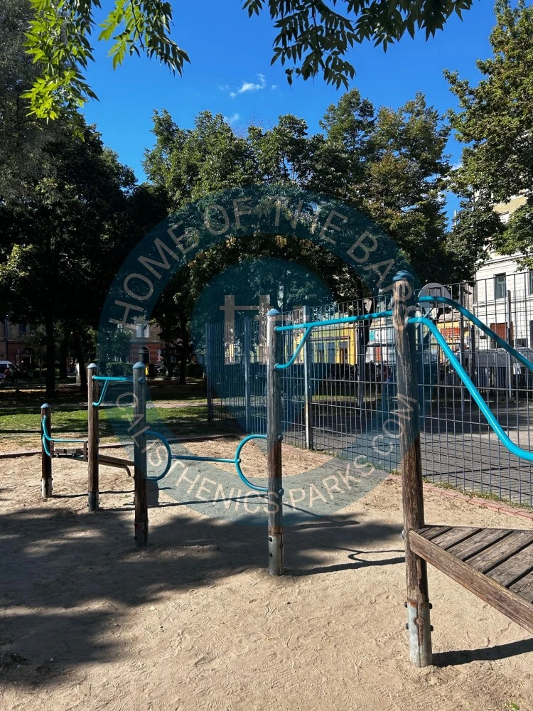 Workout Station - Budapest - Outdoor Fitness Klauzal ter - Hungary - Spot
