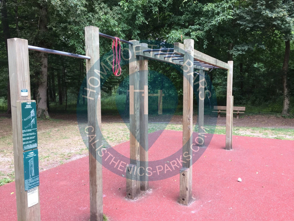 Montbazon - Outdoor FItness Trail - Parc de la Grange Rouge - France - Spot
