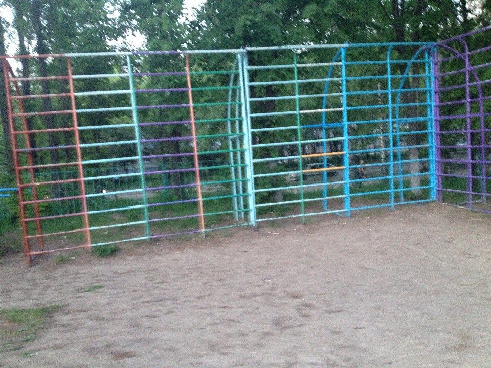 Calisthenics park in Парк аттракционов, Автозаводский проспект, Автозаводский район, Набережные Челны, городской округ Набережные Челны, Татарстан, Приволжский федеральный округ, 423821, Россия