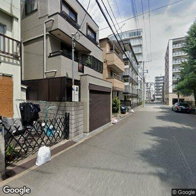Osaka - Horizontal Bar - next to Osaka Castle Park - Japan - Spot