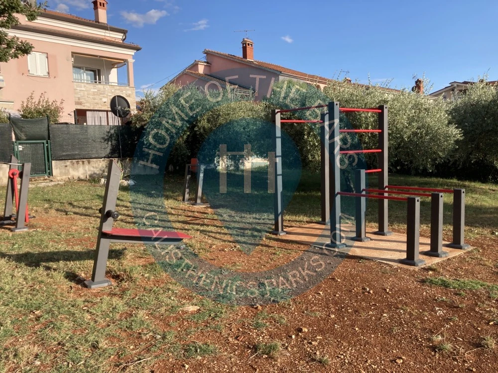 Outdoor Gym - Poreč - Calisthenicspark in Gulići - Croatia - Spot
