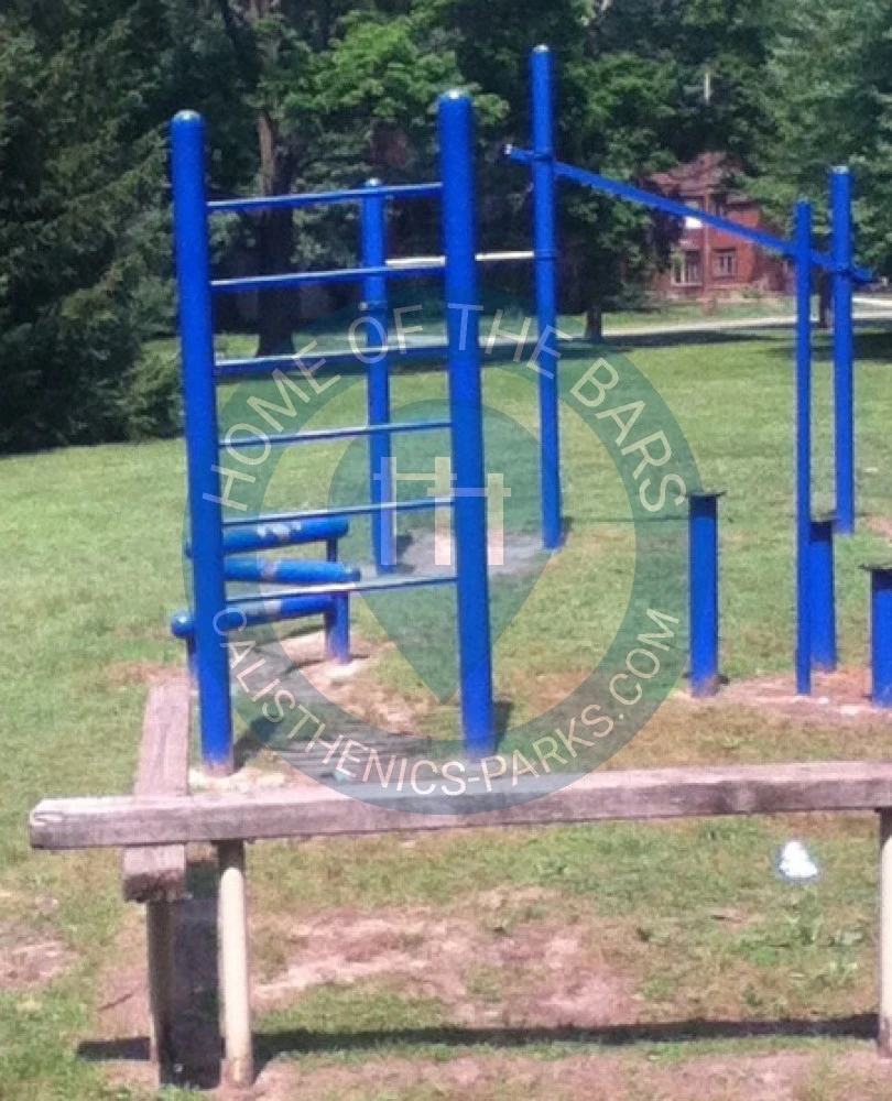 Calisthenics park in Chessie Circle Trail, Ottawa, Toledo, Lucas County, Ohio, 43606, United States