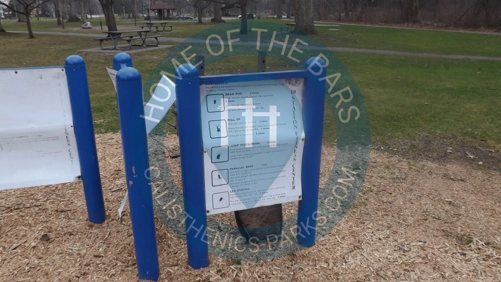 Calisthenics park in Chessie Circle Trail, Ottawa, Toledo, Lucas County, Ohio, 43606, United States