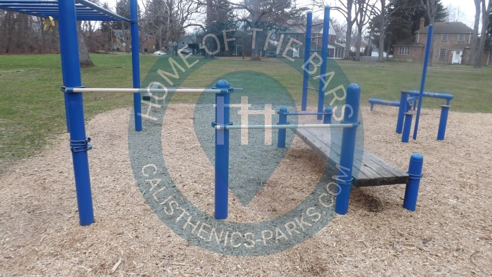 Calisthenics park in Chessie Circle Trail, Ottawa, Toledo, Lucas County, Ohio, 43606, United States