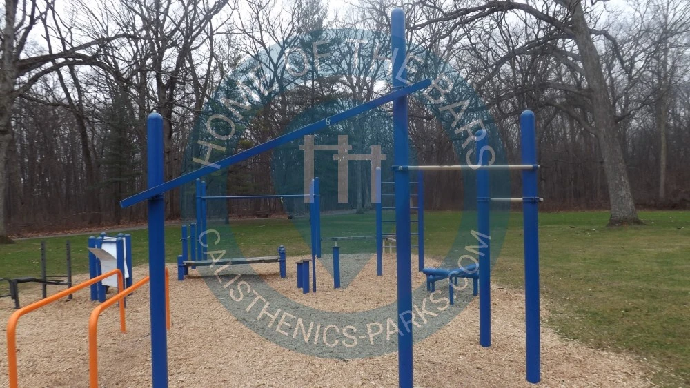 Calisthenics park in Chessie Circle Trail, Ottawa, Toledo, Lucas County, Ohio, 43606, United States