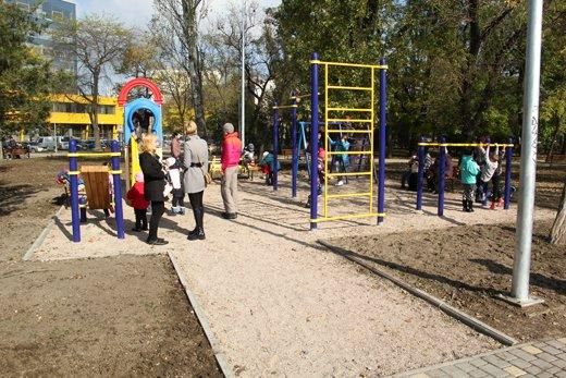 Outdoor Gym - Odessa - Odessa - Street Workout Park - Сквер  Красный - Ukraine - Spot