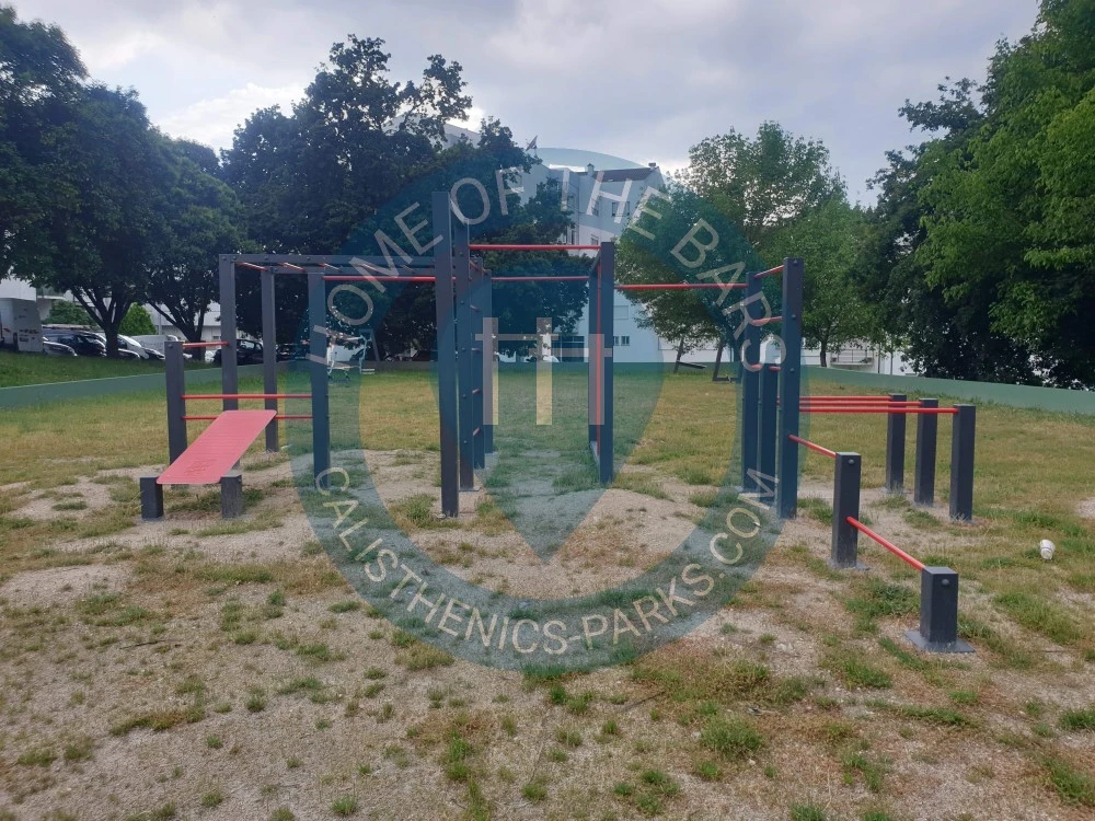 Calisthenics park in Bairro Quinta das Lameiras, Rio de Loba, Viseu, Portugal
