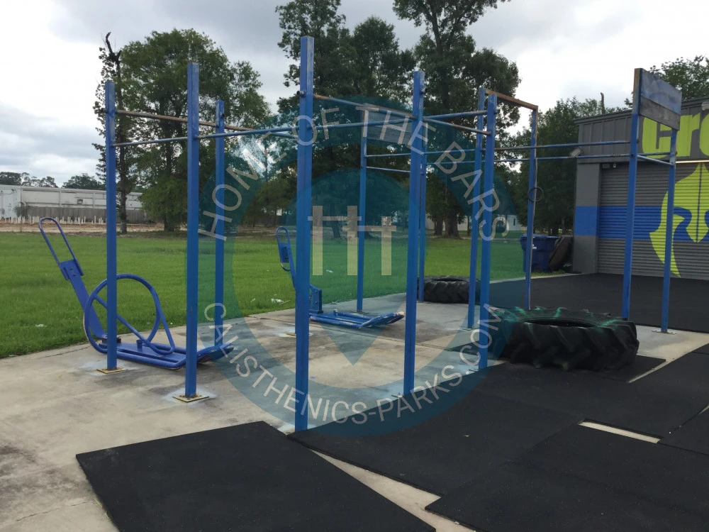 Sulphur (Louisiana) - Outdoor Pull Up Bars - CrossFit Box - United States - Spot