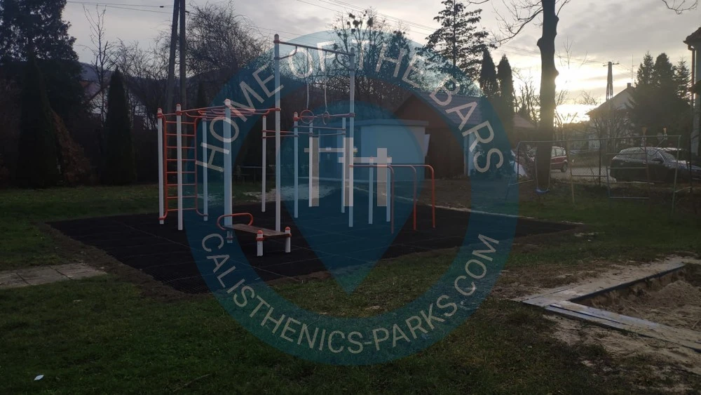 Calisthenics Stations - Ustroń - Ustroń Oś. Cieszyńskie Street Workout Park - Poland - Spot