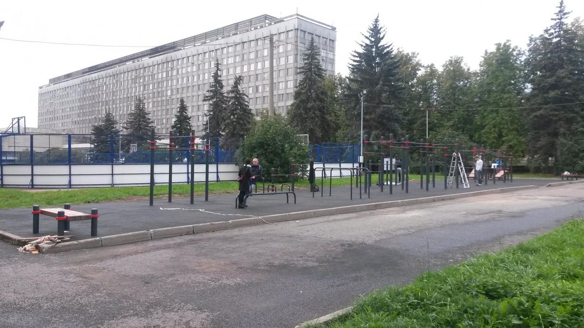 Outdoor Gym - Moscow - Moscow - Aire de Fitness - Парковка У Вшб - Russia - Spot