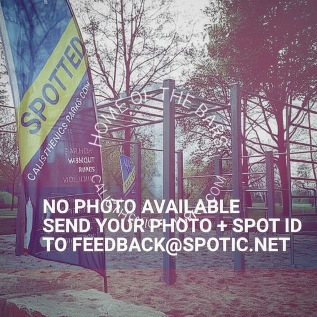 Outdoor Pull Up Bars - Perico - Outdoor Gym Perico - Cuba - Spot