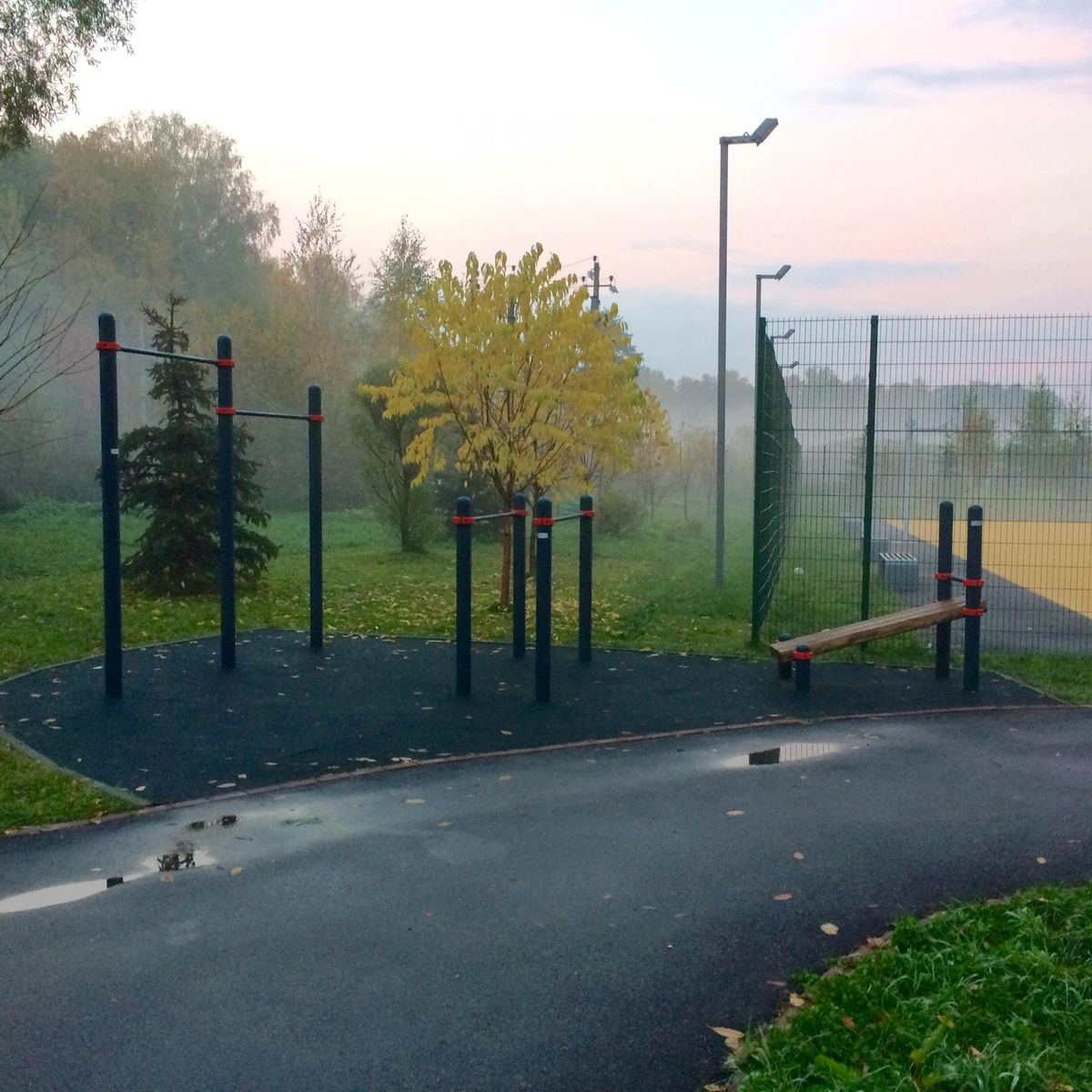 Outdoor Gym - Otradnenskoe - Otradnenskoe - Street Workout Park - Пятницкое Шоссе - Russia - Spot