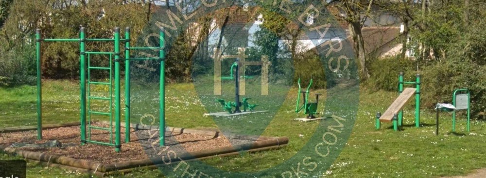 Outdoor Gym - Brétigny-sur-Orge - Parc Street Workout - Ardrets - France - Spot