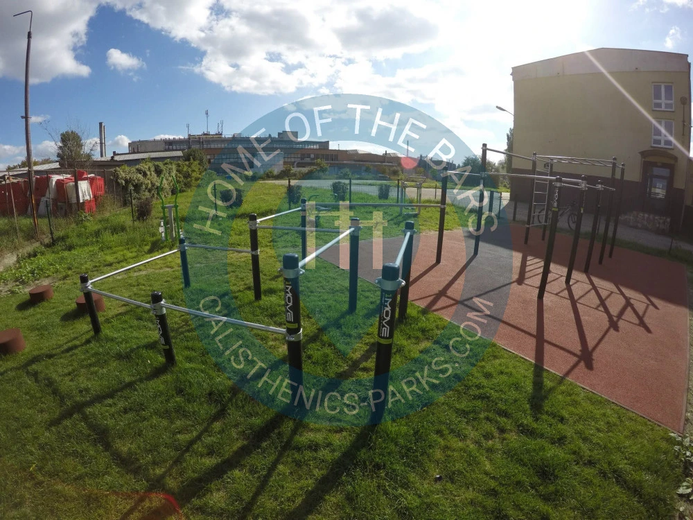 Letnica - Street Workout Park - International School of Gdansk - Poland - Spot
