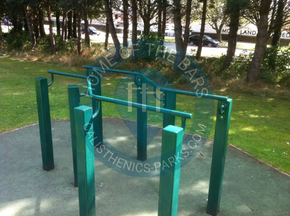 Horsforth -  Outdoor Gym - Horsforth Hall Park - United Kingdom - Spot