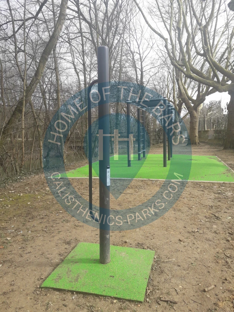 Maisons-Alfort - Outdoor Fitness Station - Avenue Foch - France - Spot