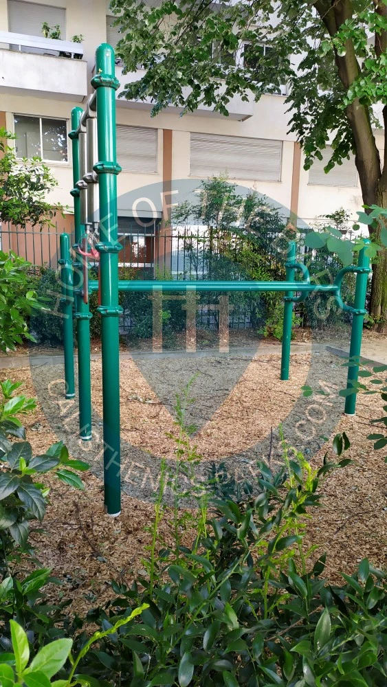 Workout Station - Paris - Fitness Park Rue Léonidas - France - Spot