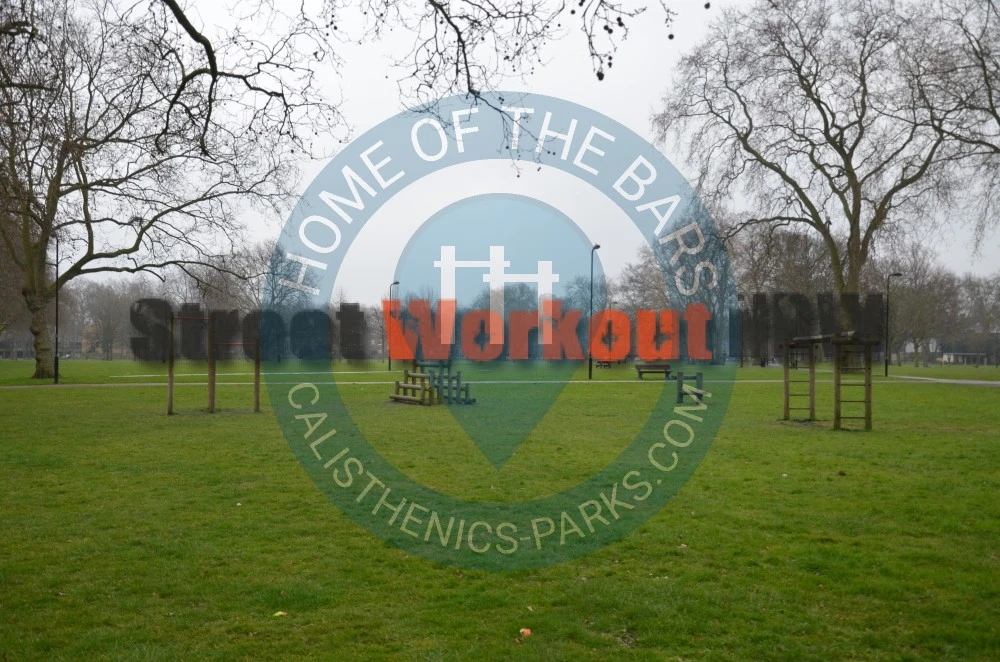 London - Outdoor Gym - Well Street Common Park - United Kingdom - Spot