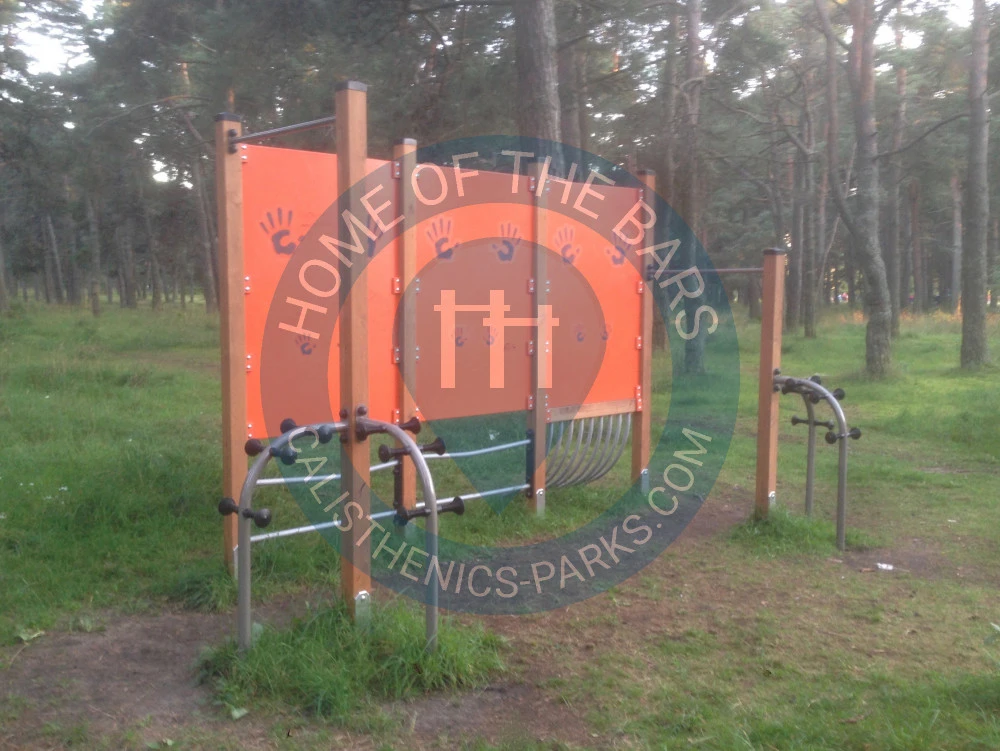 Tallinn - Pull Up Bars - Merimets - Estonia - Spot