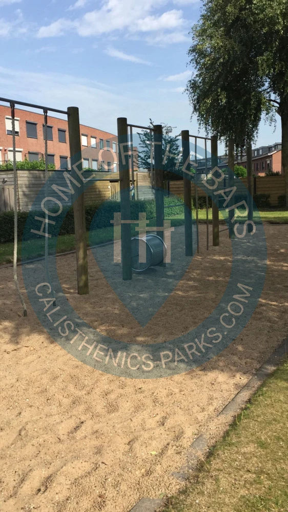 Delfgauw - Outdoor fitness station - Pondstraat - Netherlands - Spot