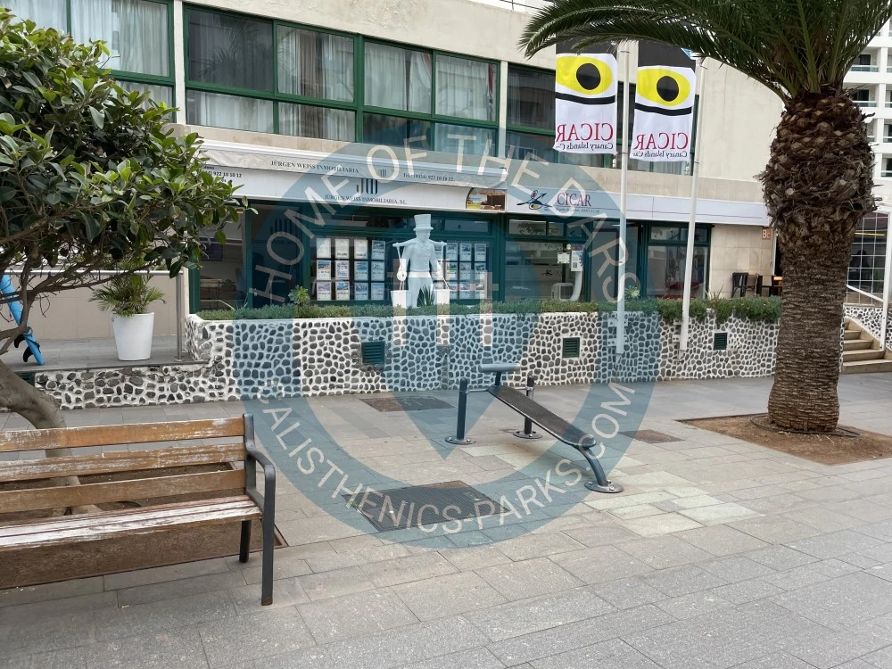 Calisthenics park in Banca March, Avenida de la Familia Betancourt y Molina, El Durazno, Puerto de la Cruz, Santa Cruz de Tenerife, Canarias, 38400, España