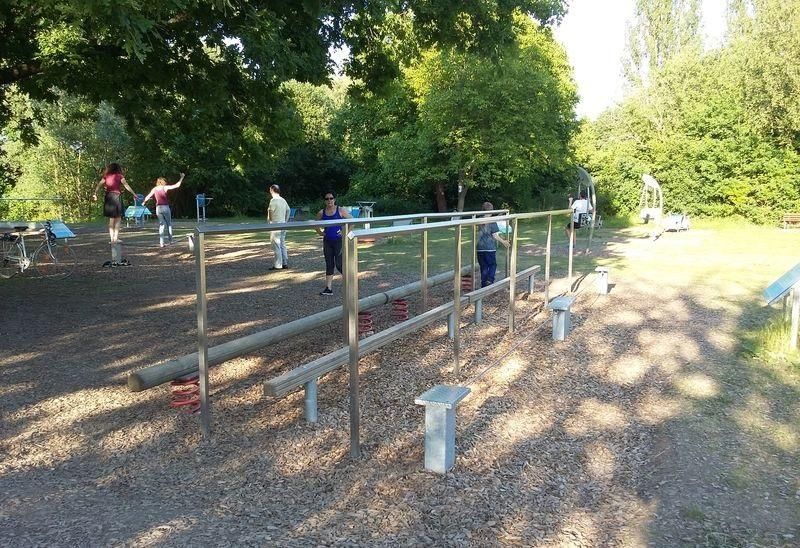 Outdoor Gym - Frankfurt - Fitnessanlage Niddapark - Germany - Spot
