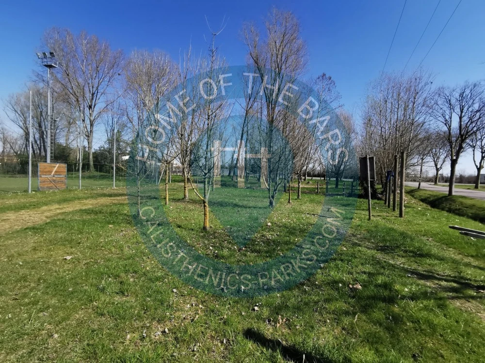 Calisthenics park in Via dei Bagolari, Porcia, Palse, Porcia, Pordenone, Friuli-Venezia Giulia, 33080, Italia