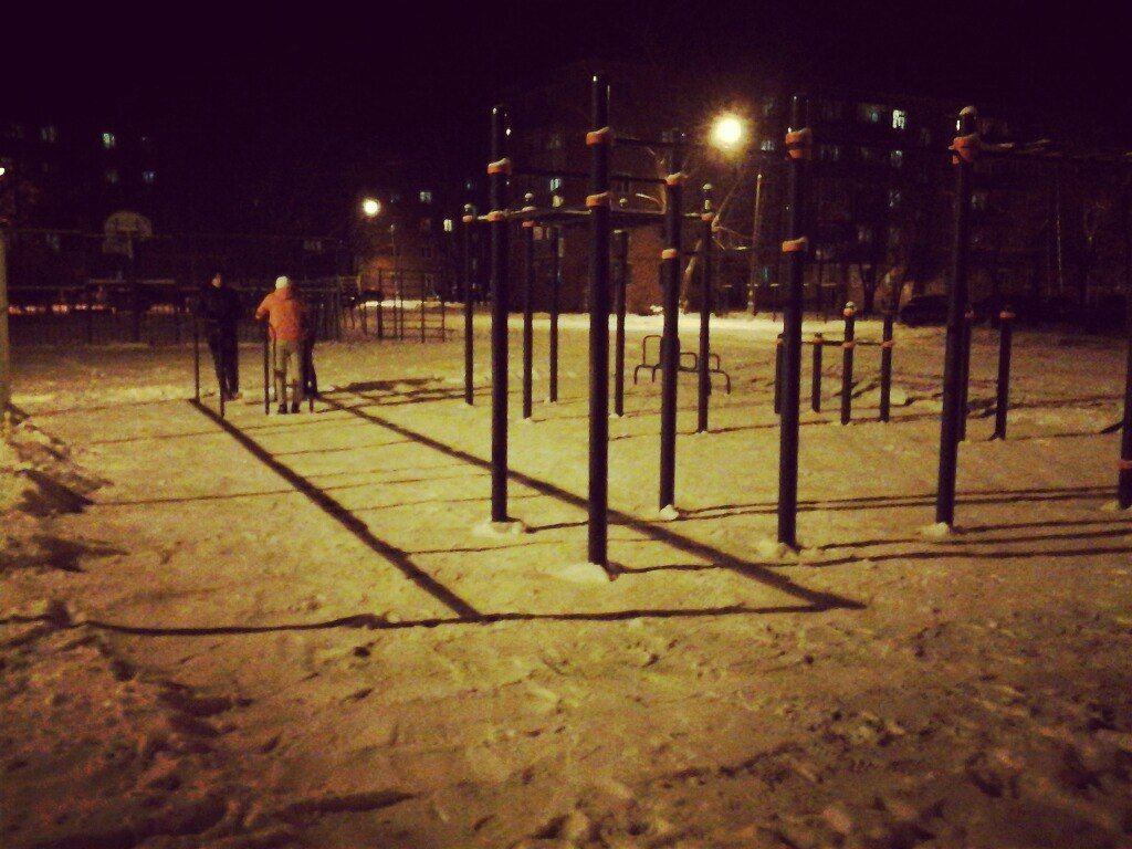 Outdoor Gym - Volokolamsk - Volokolamsk - Street Workout Park - Проезд Школьный - Russia - Spot
