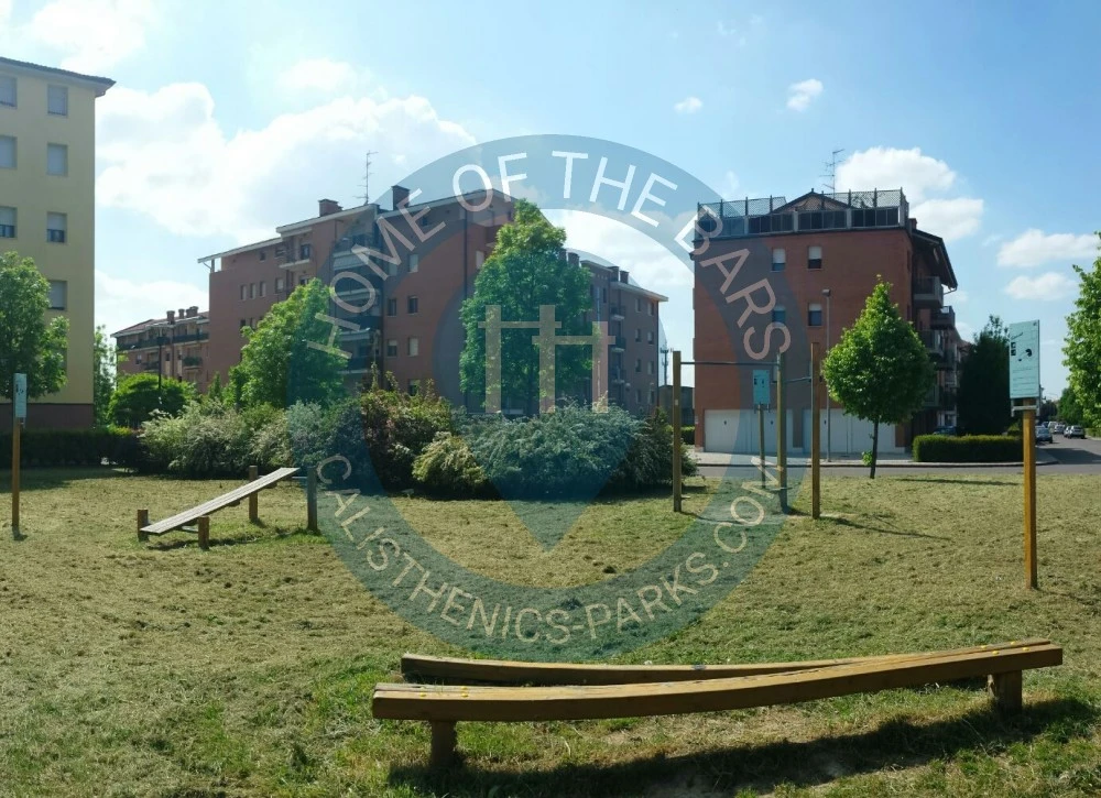 Calisthenics park in 14, Via Ivo Voltolini, Cibeno Pile, Carpi, Unione delle Terre d'Argine, Modena, Emilia-Romagna, 41012, Italia