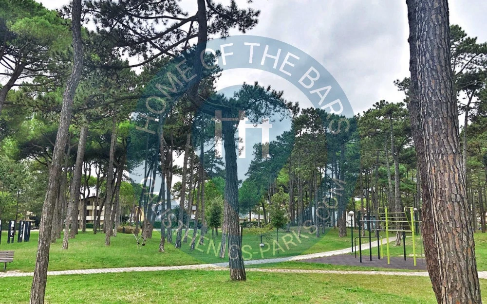 Exercise Park - Parco Hemingway - countries. - Spot